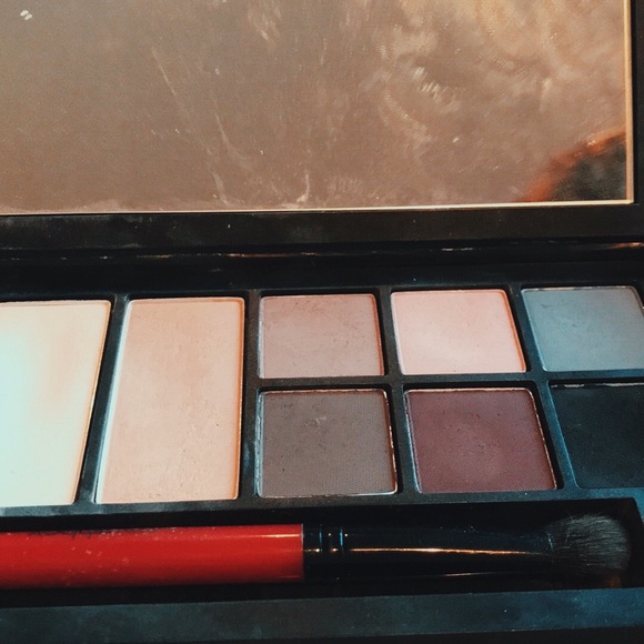 Smashbox eyeshadow - Picture 2 of 3